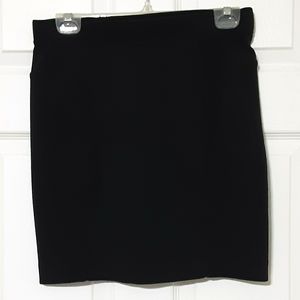 Madewell black careerware pencil skirt.